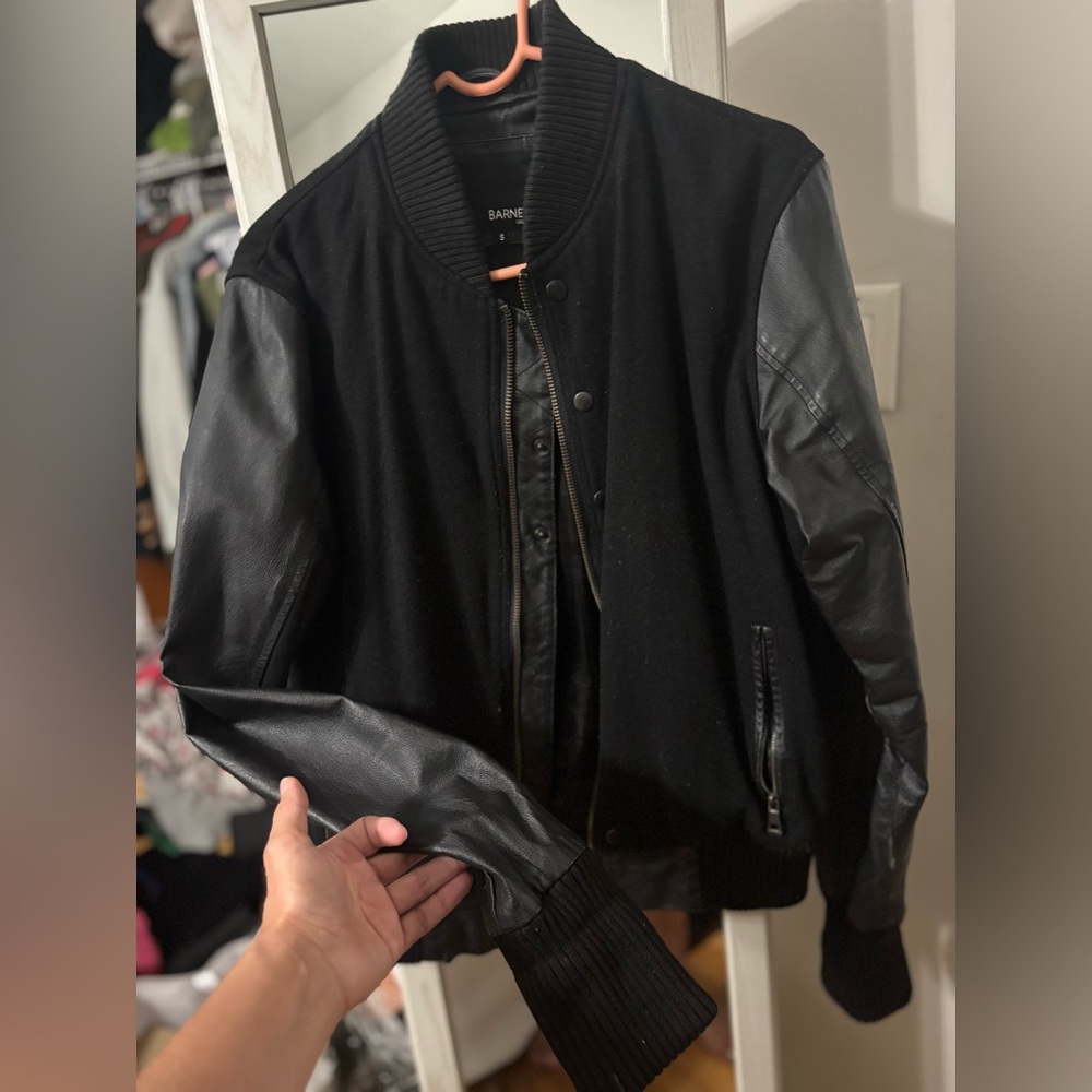 Stylish Black Bomber Jacket